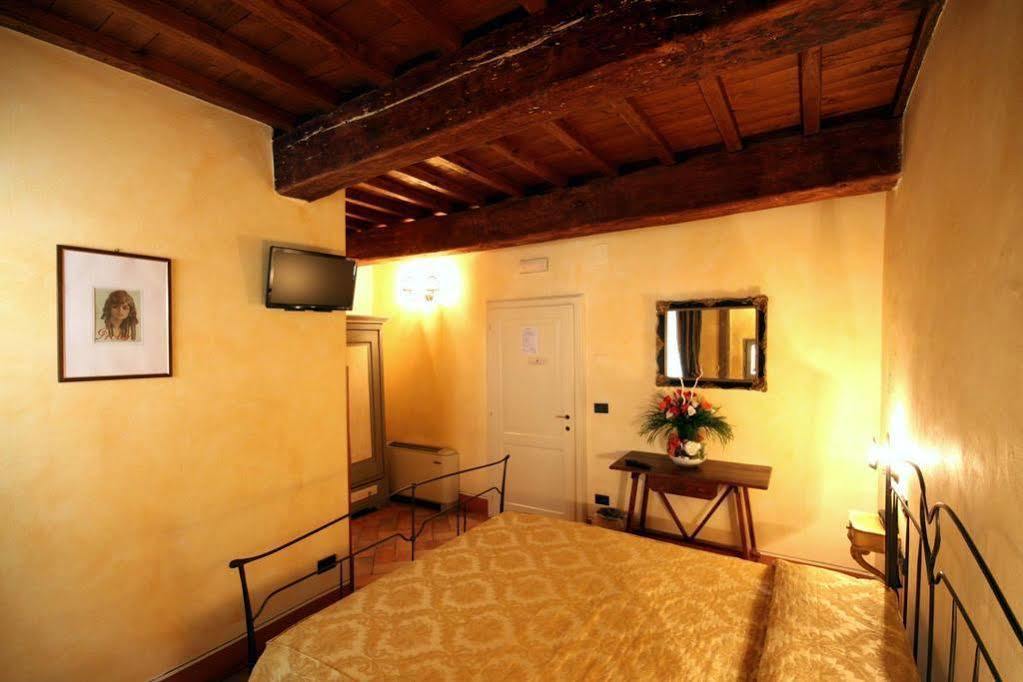 Baldovino Di Monte Bed and Breakfast Monte San Savino Exterior foto
